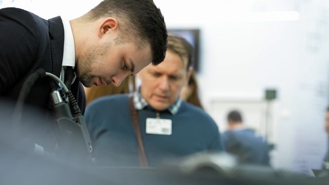 Отзыв на лазерное оборудование от компании ООО «Эпотос-К» смотреть онлайн