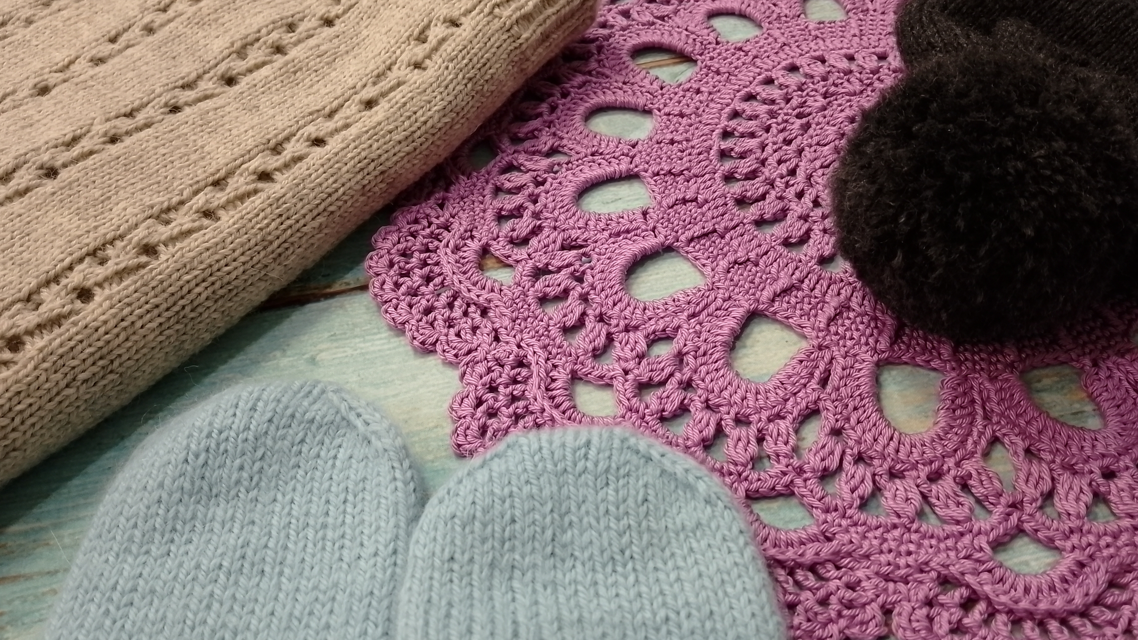 Довязала жилет / шапка на заказ / варежки / салфетка крючком. смотреть онлайн