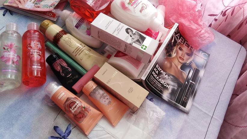 ФАБЕРЛИК. ЗАКАЗ ПО КАТАЛОГУ №3. ПРОБНИКИ ПАРФЮМОВ. МОЯ ПОМАДА. МНОГО ХОРОШИХ НАХОДОК. смотреть онлайн