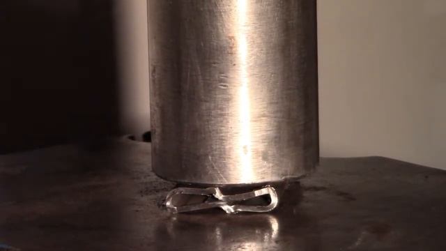 20t Hydraulic Press Vs. Steel Profile [Weird Experiments]