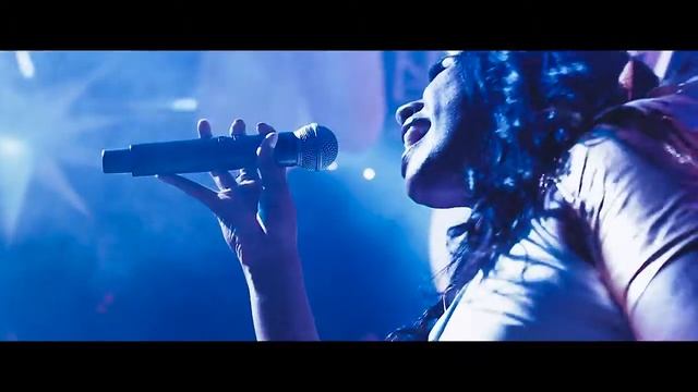 GLAM Ft Paulini + Equals @ FLUFFY смотреть онлайн