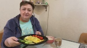 Мой правильно сбалансированный завтрак . Яичный ролл.