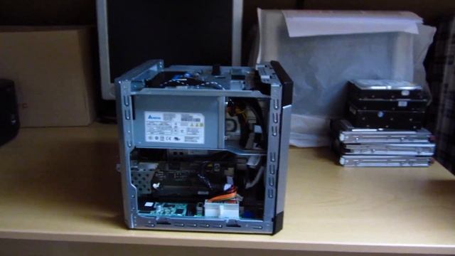 HP MicroServer Gen8 Upgraded to SAS смотреть онлайн