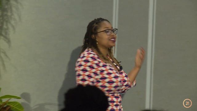 Building Your Own App Without Coding with Tara Reed смотреть онлайн