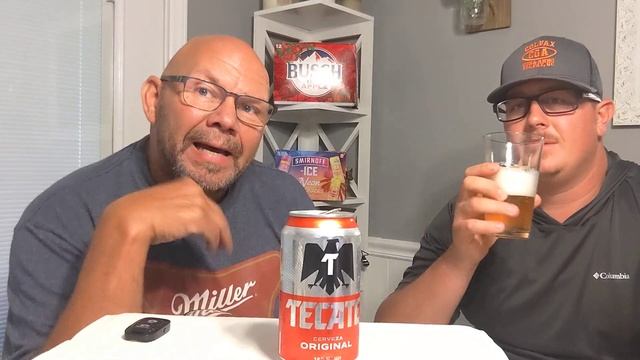 Tecate Cerveza Original Review , ( well made Lager and I need chips and salsa!) смотреть онлайн