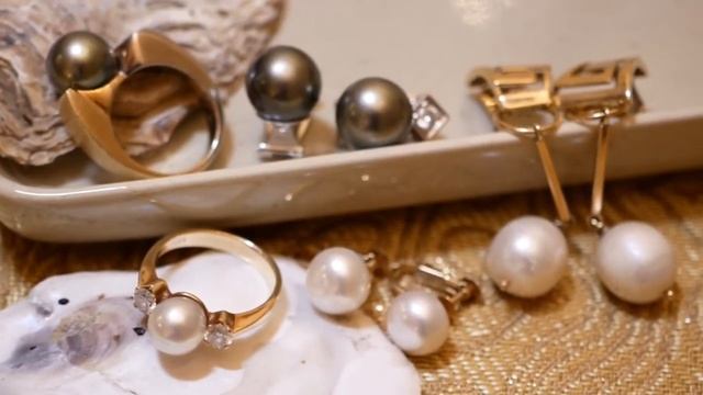 Echte Perlen, die natürlich entstanden sind смотреть онлайн