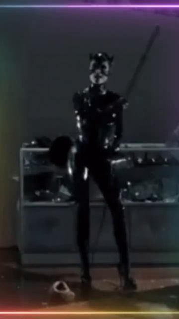Catwoman (Michelle Pfeiffer Boss Bitch) смотреть онлайн