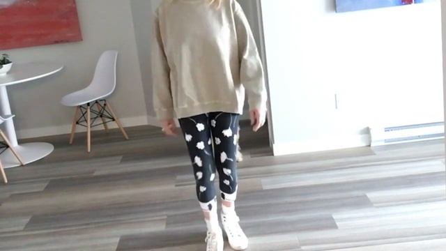 WALK AT HOME| best ONE MILE WALK MATURE WOMAN | ENHANCING SUMMER BODY смотреть онлайн