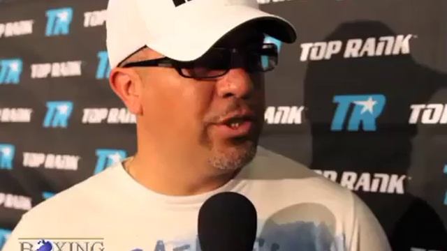 Joel Diaz, Tim Bradley's trainer, says Bradley got in trouble because he had a plan of his own. смотреть онлайн