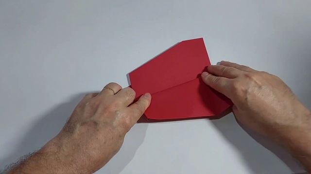 AVIÃO de PAPEL Tucano смотреть онлайн