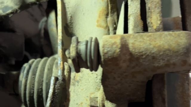 Закис суппорт стояночного тормоза Mitsubishi ASX