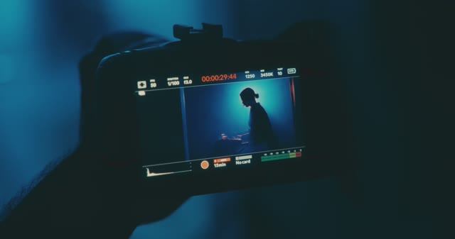 Cinematic Lighting for Beginners - 3 Easy Setups Colbor CL60 & CL60R смотреть онлайн