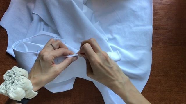 Как обработать застёжку поло и воротник на футболке смотреть онлайн
