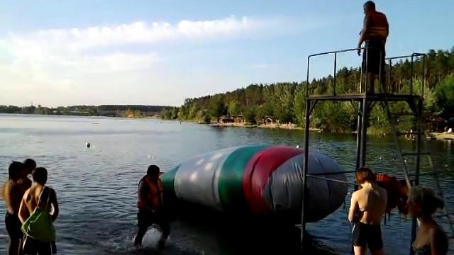 Безлюдовка прыжки в воду! 1 смотреть онлайн