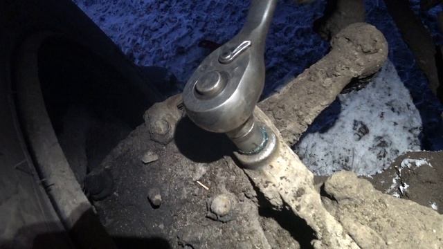 HOWO 8x4 СЕРИЯ-16 ЧУТЬ НЕ СЪЕХАЛ В СВЕКОЛЬНУЮ ЯМУ смотреть онлайн