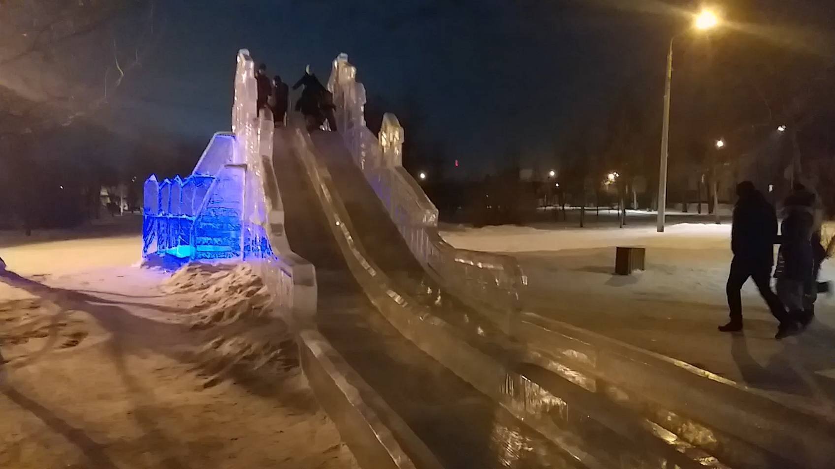 Большие и маленькие горки в Красноярске тест драйв 2021-2022г смотреть онлайн