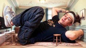 Бустер! 24 часа в САМОЙ МАЛЕНЬКОЙ КОМНАТЕ в МИРЕ! Комната 1м²