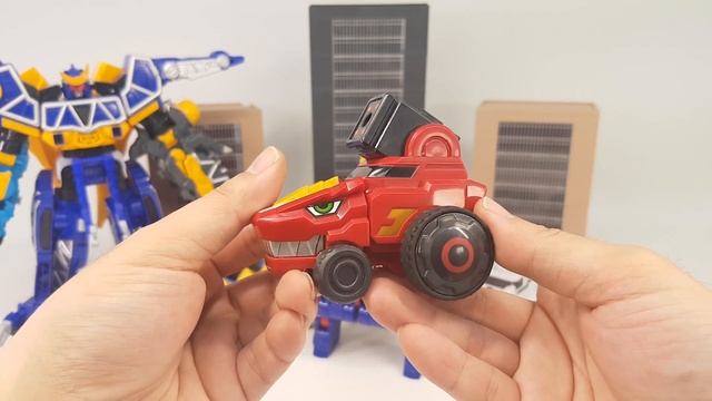 PowerRangers DinoCharge TOBASPINO King TuBa DinoCore Ultra DeVerster SabreTooth Tiger Transformatio