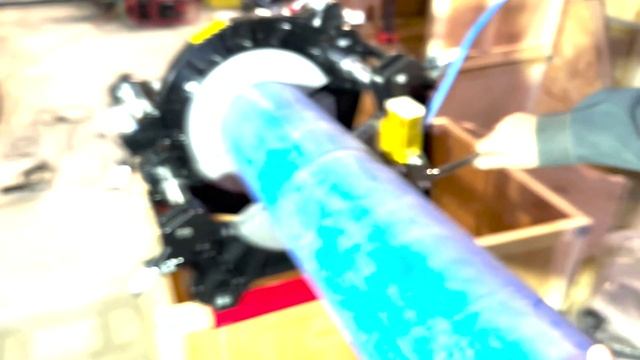 Снятие внешнего грата после сварки