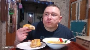 мукбанг/обжор/гороховый суп,бутерброды с красной рыбой/