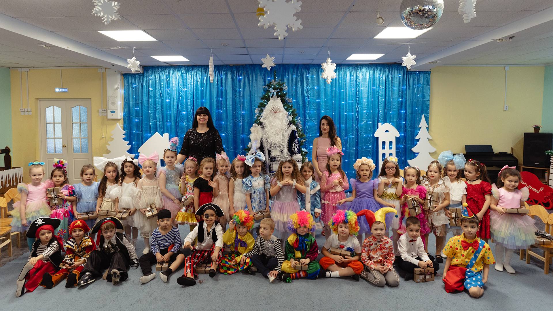 Новогодний утренник 2025 года 8я группа смотреть онлайн