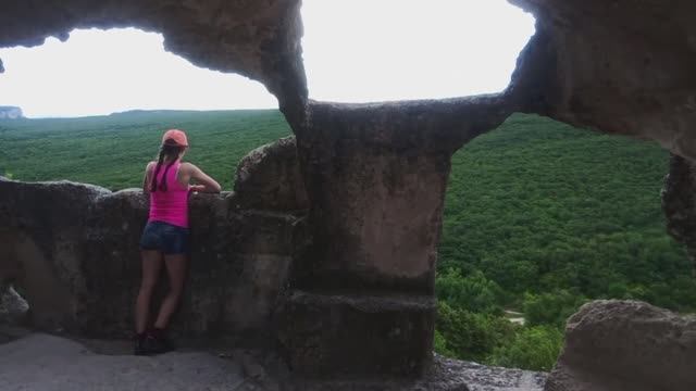 Город Крепость Эски Кермен, Крым смотреть онлайн