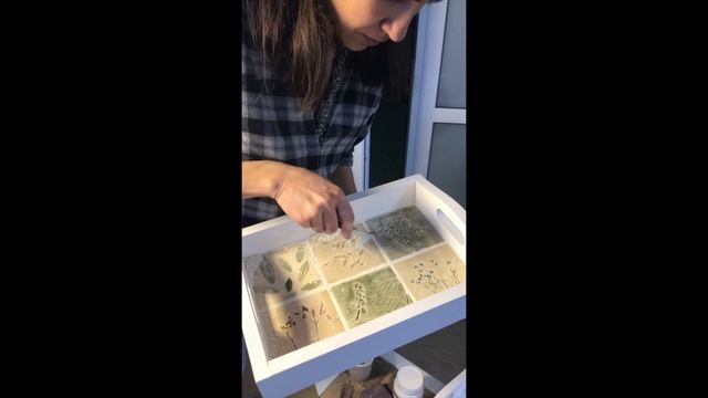 Как наш мастер Яна делает подносы из керамики и дерева🔥🌳