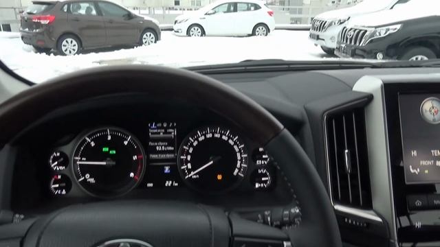2015 Toyota Land Cruiser 200 смотреть онлайн