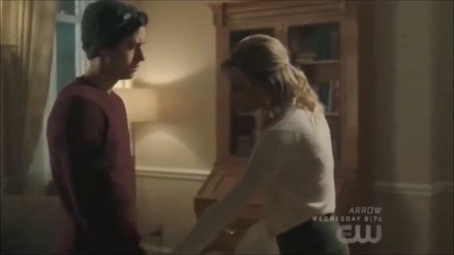 Джагхед и Бетти -Дура смотреть онлайн