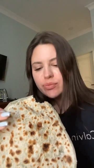 А ЧТО ЕСТЬ В ВАШЕЙ СУМКЕ?👜👜👜🎒🎒🎒 смотреть онлайн
