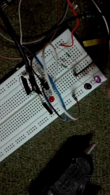Proximity sensor using IR led , IC 741 and photo diode смотреть онлайн
