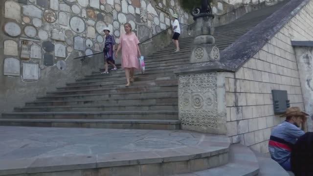 Свято Успенский мужской пещерный монастырь в Крыму, Бахчисарай смотреть онлайн