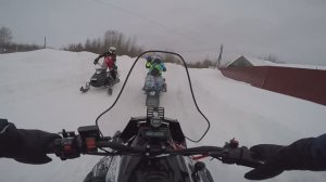 Короткая поездка на снегоходах. Два Stels Capitan и мой Irbis SF200SL.