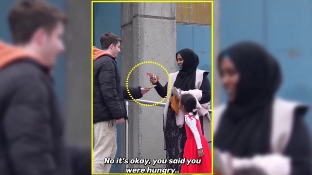 A Muslim Girl Viral Video | Muslim Girl Help A Boy смотреть онлайн