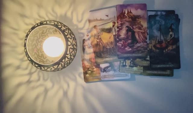 💔КАК ОН РЕАГИРУЕТ НА ТИШИНУ МЕЖДУ ВАМИ?❣️ТАРО ГАДАНИЕ смотреть онлайн