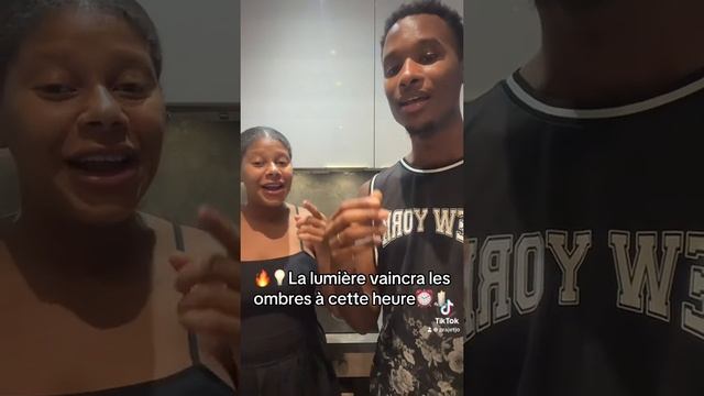 Je ne sais pas le jour où je verrai mon roi 👑 #cantique #accapella #duo #pourtoi смотреть онлайн