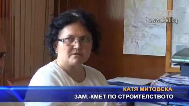 Стари и опасни сгради застрашават пешеходците смотреть онлайн