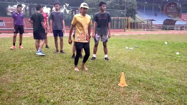 Latihan Untuk menambah kekuatan otot Lari смотреть онлайн