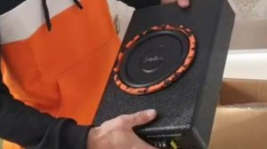 Распаковка, обзор, подключение и прослушка подседельного сабвуфера Barracuda 8A Underseat.