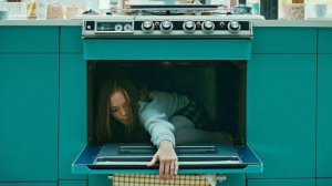 Люди выживают в УМНОМ ДОМЕ, как в ТЮРЬМЕ, которым управляет РОБОТ-УБИЙЦА [пересказ]