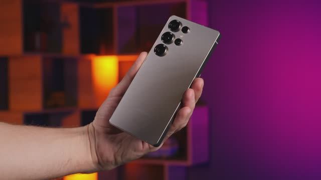 Samsung Galaxy S25 ИЗМЕНИЛ ВСЁ в 2025 году!