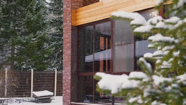 Махаон Окна дом в Минино смотреть онлайн