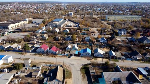 Суровикино сверху. Улицы родного города. ул. Крестьянская. Октябрь 2021 г. 4к смотреть онлайн