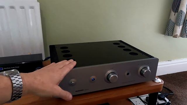 Sugden 21SE Amplifier Review