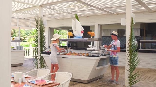 Royal Alhambra Palace 5* смотреть онлайн