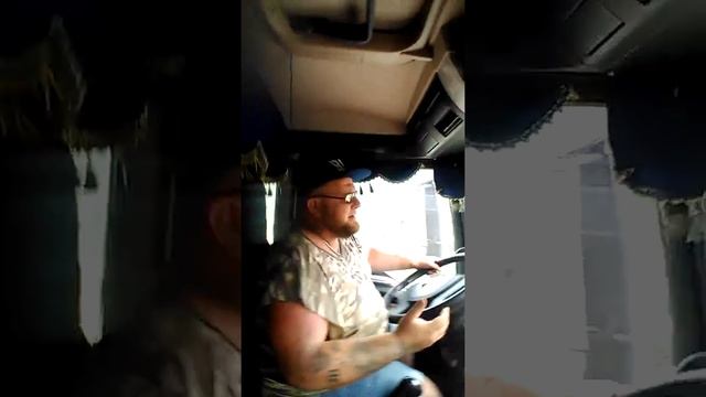 Песня бомба смотреть онлайн