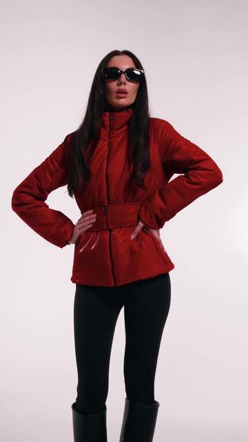 Куртка красная