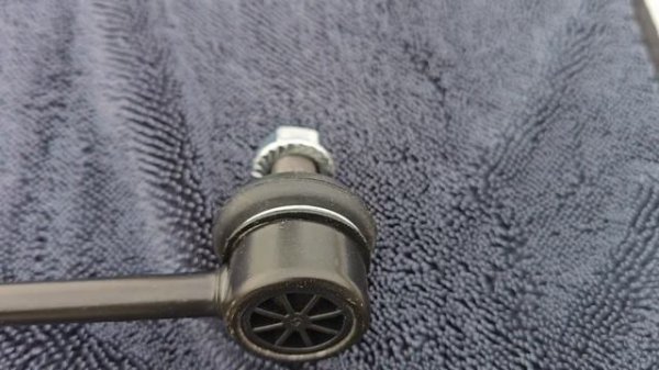 Surai - стойки стабилизатора и рулевые наконечники для Hyundai Solaris