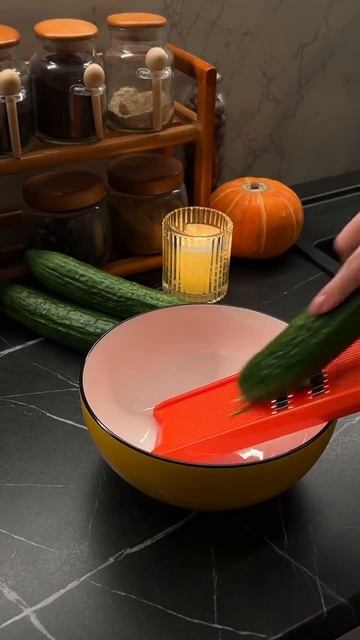 МАКАРОНЫ ПО-ФЛОТСКИ И ОГУРЦЫ ПО-КОРЕЙСКИ смотреть онлайн