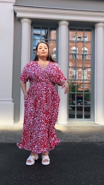 Платье на запАх с нашивными карманами "цветы" смотреть онлайн